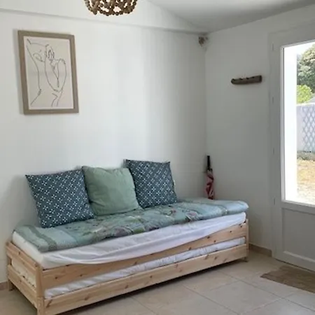Prázdninový dům Maison De A - 4 Personnes - Pres De La - Fr-1-823-45 *
