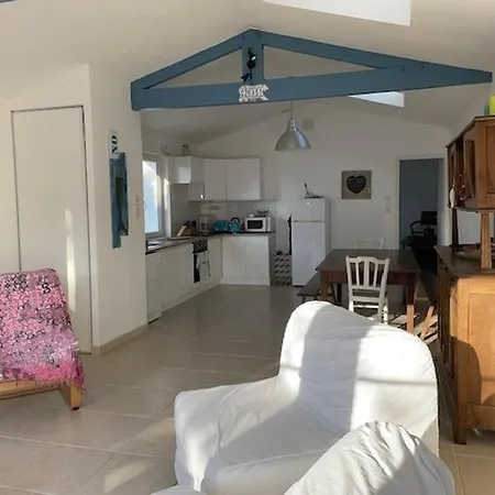 Ferienhaus Maison De A - 4 Personnes - Pres De La - Fr-1-823-45 L'Epine (Vendee)